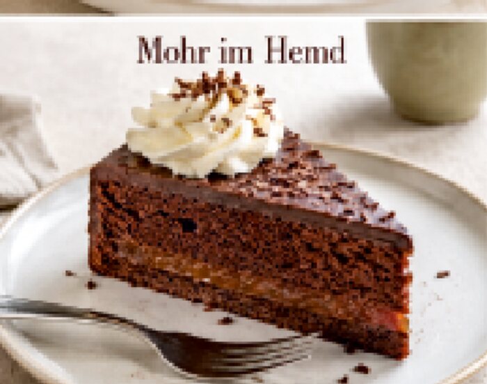 Schokoladenkuchen mit Schlagobers.